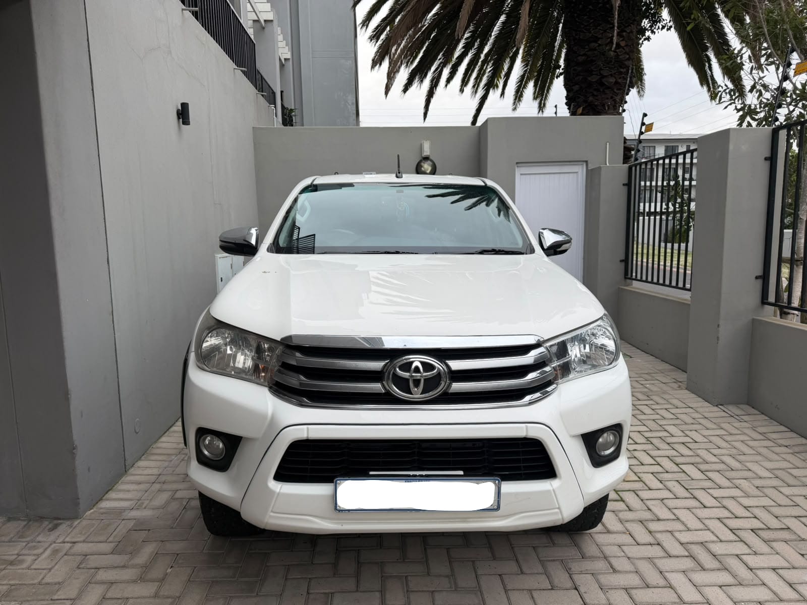 2016 Toyota Hilux GD6 4x4 D/C